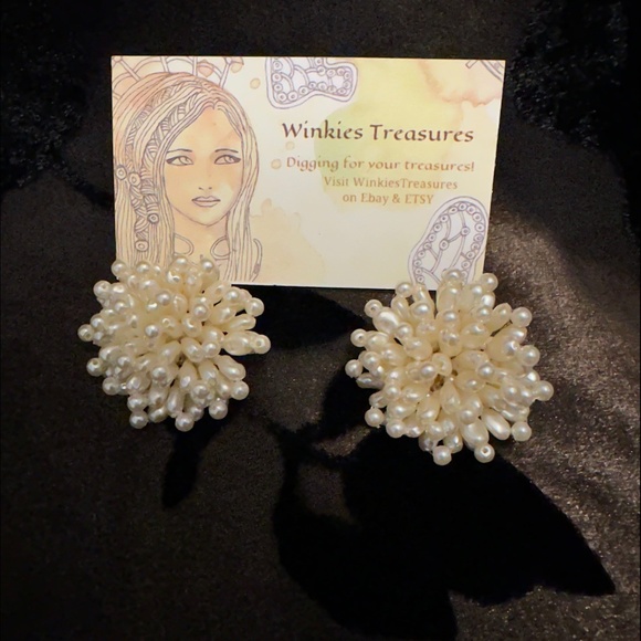 Vintage Faux Pearl Pom Pom Clip on Earrings - Picture 2 of 6